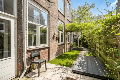 Appartement te koop: Johannes Camphuijsstraat 137, Bezuidenhout-Oost 'S-Gravenhage