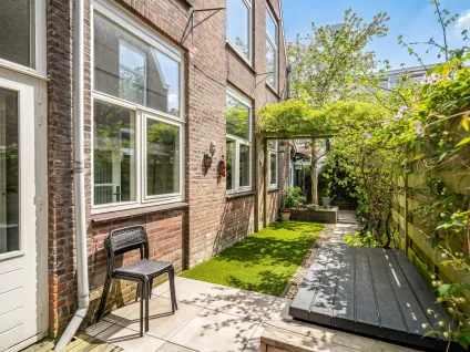 Appartement te koop: Johannes Camphuijsstraat 137, Bezuidenhout-Oost 'S-Gravenhage