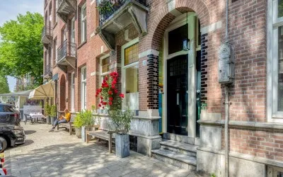 Appartement te huur: Johannes Verhulststraat 152H, Cornelis Schuytbuurt Amsterdam