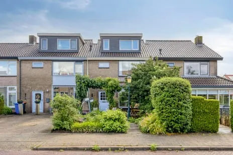 Terraced house for sale: Johannes Vermeerstraat 29, De Wheem Voorthuizen