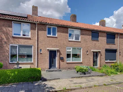Tussenwoning te koop: Johannes Vermeerstraat 3, Noorderpark Hoogezand