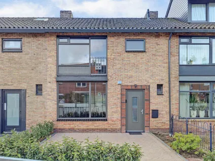 Tussenwoning te koop: Johannes Poststraat 10, Hoorn Noord - Buurt 12 02 Hoorn