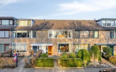 Tussenwoning te koop: Johannes Poststraat 63, Klaarwater Soest