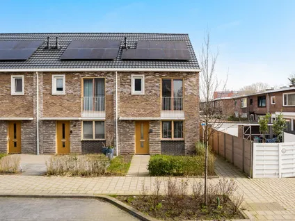 Hoekwoning te koop: Johannes Vermeerstraat 18, Dordrecht
