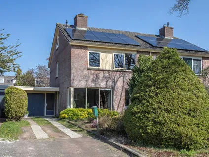 Tussenwoning te koop: Johannes Vermeerstraat 7, Nietap Nietap