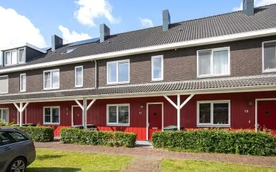 Tussenwoning te koop: John Bardeenstraat 11, Nobelhorst Oost Almere