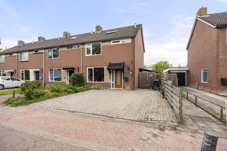 Hoekwoning te koop: John F Kennedy-laan 42, Usquert Usquert