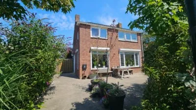 Vrijstaande woning te koop: John F. Kennedystraat 3, Oud-Vossemeer Oud-Vossemeer