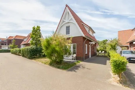 Detached house for sale: John O. Forfarstraat 38, Dishoek Koudekerke