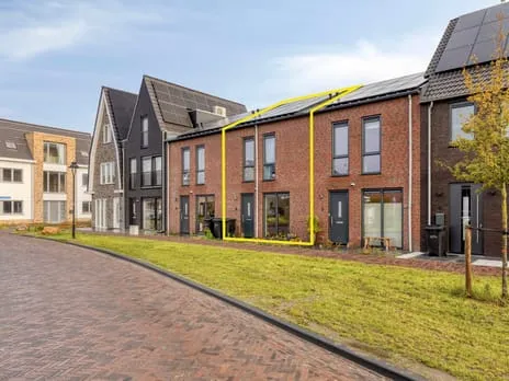Tussenwoning te koop: John Bardeenstraat 8, Nobelhorst Oost Almere