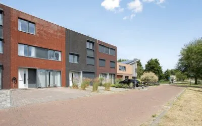 Tussenwoning te koop: John Denverlaan 55, Goes
