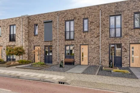 Tussenwoning te koop: John F. Kennedylaan 36A, Panningen-Zuid Panningen