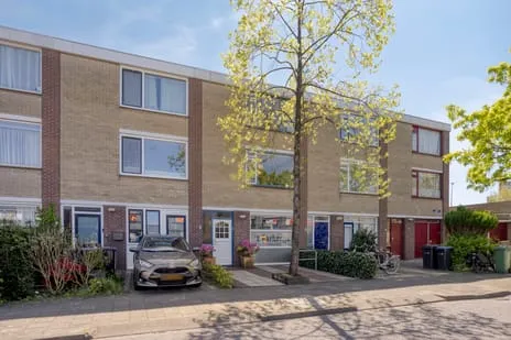 Tussenwoning te koop: John F. Kennedyplein 8, Wheermolen-Oost Purmerend