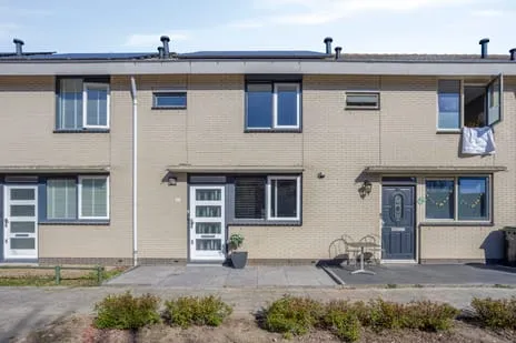 Tussenwoning te koop: John Fordstraat 17, Filmwijk Zuid-zuid van Walt Disneyplts. Almere