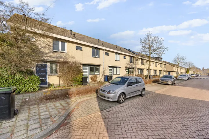 Tussenwoning te koop: John Fordstraat 29, Filmwijk Zuid-zuid van Walt Disneyplts. Almere