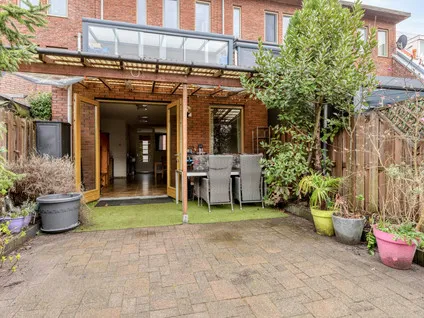 Tussenwoning te koop: Jonathanstraat 107, Spoorwijk 'S-Gravenhage