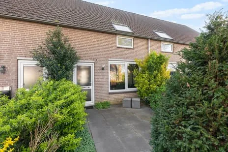 Tussenwoning te koop: Jongkindstraat 6, West Duiven