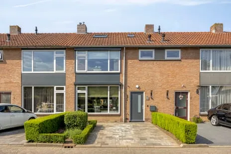 Terraced house for sale: Jonker Aartendam 5, Brakel Brakel