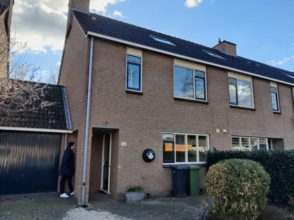 Tussenwoning te huur: Jonker Florislaan 12, Nuenen-Oost Nuenen