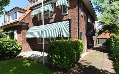 Twee-onder-één-kap te huur: Jonkerlaan 71, De Paauw Wassenaar