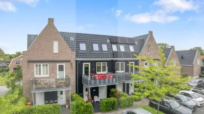 Tussenwoning te koop: Jonkershof 2, Vogelbuurt Barneveld