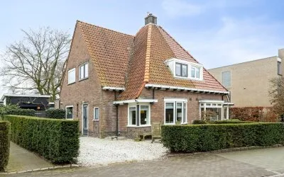 Twee-onder-één-kap te koop: Jonkerweg 21, Boomberg Hilversum