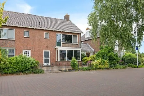 Tussenwoning te koop: Jonkheer de Jongestraat 11, Centrum Hoogeveen