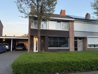 Twee-onder-één-kap te koop: Jonkheer de la Courtstraat 21, Vliedberg Vlijmen
