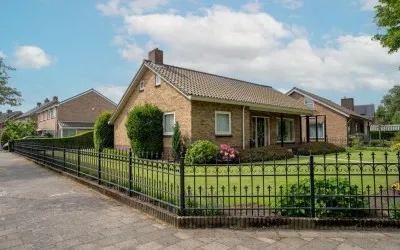 Detached house for sale: Jonkheer Geverslaan 13, Villabuurt Heemskerk