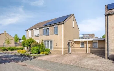 Tussenwoning te koop: Jonkhof 4, Maasvallei 'S-Hertogenbosch
