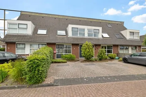 Tussenwoning te koop: Jonkvrouw 15, Duinterpen Sneek
