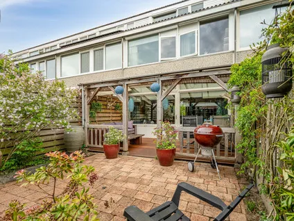 Hoekwoning te koop: Jonkvrouwlaan 12, Kasteelbuurt Sassenheim