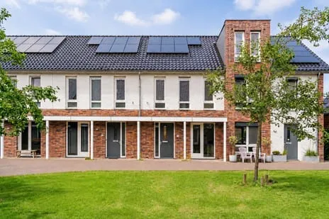 Tussenwoning te koop: Joop den Uylhof 13, Staatsliedenkwartier Woerden