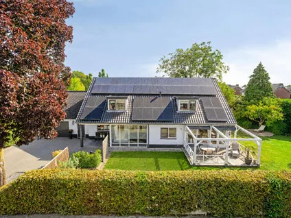 Vrijstaande woning te koop: Joost Van Den Vondelstraat 1, Kesteren Kesteren