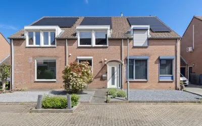 Tussenwoning te koop: Joost van den Vondelstraat 9, Elsloo Elsloo