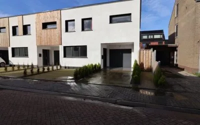 Vrijstaande woning te koop: Joost Hamerlinckstraat 8, Sas Van Gent