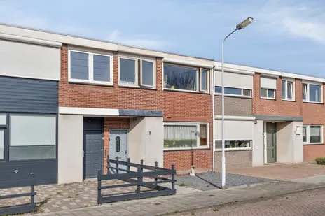 Tussenwoning te koop: Joostenstraat 3, Kern Sas van Gent Sas Van Gent