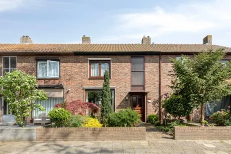 Tussenwoning te koop: Jordaensplein 22, Ettingen Roosendaal