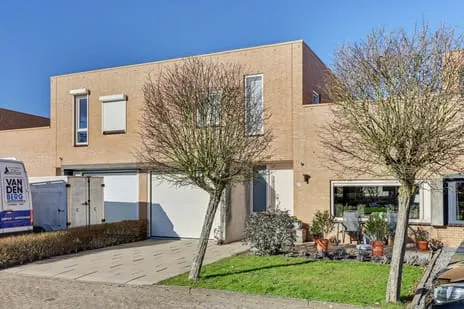 Tussenwoning te koop: Josine Reulinglaan 29, Rosenburg Vlissingen
