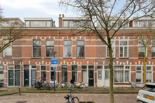 Tussenwoning te koop: Joubertstraat 15, Leiden