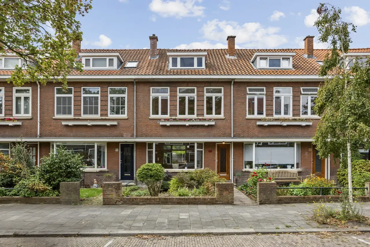 Tussenwoning te koop: Jozef Israëlslaan 50, Rijswijk