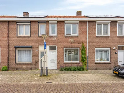 Tussenwoning te koop: Jozef Israëlsstraat 27, Schildersbuurt Zuid Tilburg