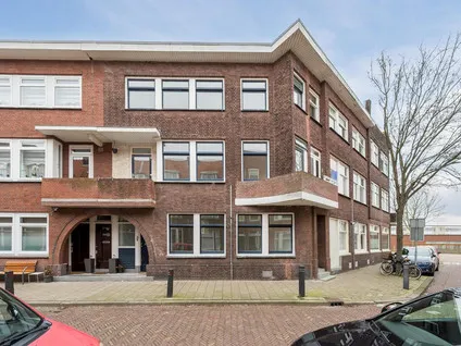 Tussenwoning te koop: Jozef Israëlsstraat 7, Schildersbuurt Schiedam