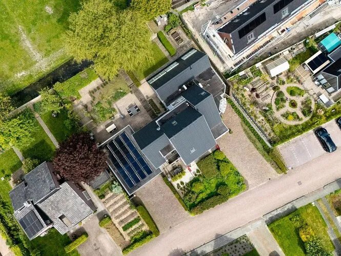 Vrijstaande woning te koop: Juffer Frederikestrjitte 18A, Hallum Hallum
