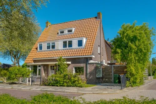 Hoekwoning te koop: Jufferenpad 9, Meppel
