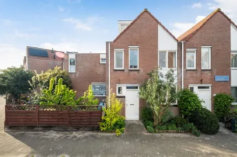 Terraced house for sale: Jules Massenetstraat 29, Nieuw Waldeck 'S-Gravenhage