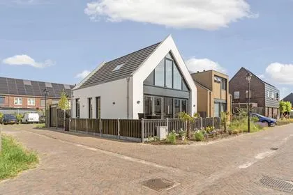 Vrijstaande woning te koop: Julian Schwingerstraat 6, Nobelhorst Oost Almere