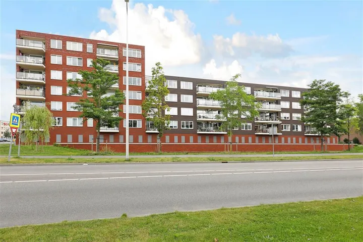 Appartement te huur: Juliana van Stolbergstraat 29, Zeeheldenbuurt Alphen Aan Den Rijn