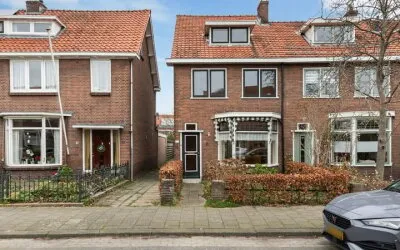 Hoekwoning te koop: Juliana van Stolbergstraat 17A, Prins Bernhardstraat en omgeving Zwijndrecht