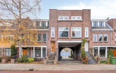 Tussenwoning te koop: Julianalaan 119, Delft